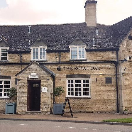 The Royal Oak Duddington Bed & Breakfast Stamford Exterior photo