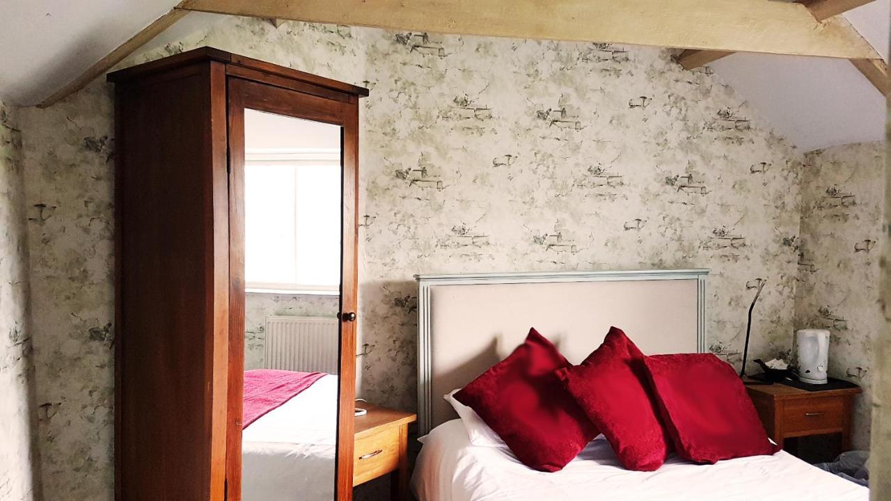 The Royal Oak Duddington Bed & Breakfast Stamford Exterior photo